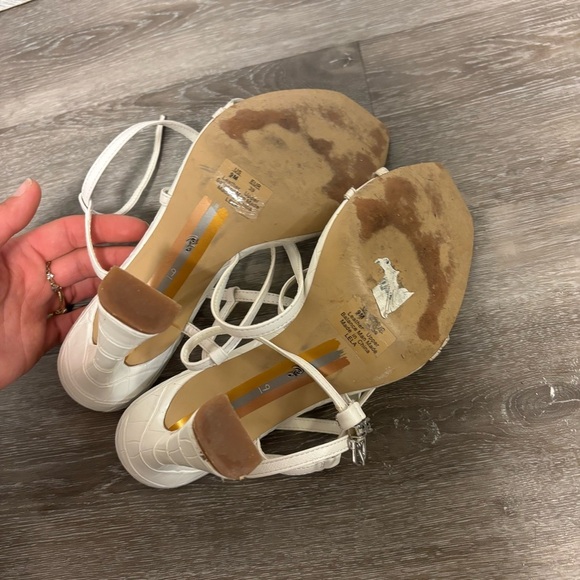 Sam Edelman | Lela Bright White Ankle Strap Squared Open Toe Heeled Sandals - Picture 9 of 12